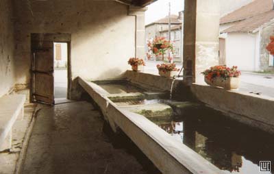 Un lavoir &agrave; Gironcourt sur Vraine